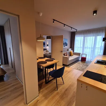D2 Karpatia - 5d Apartament *
